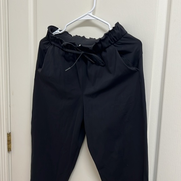Lululemon Keep Moving Jogger | Size 6 Black - Picture 3 of 10